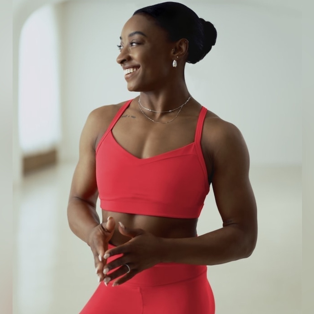 NWT Athleta Vital Cardinal Bra Size XL (best for A-C Cups)